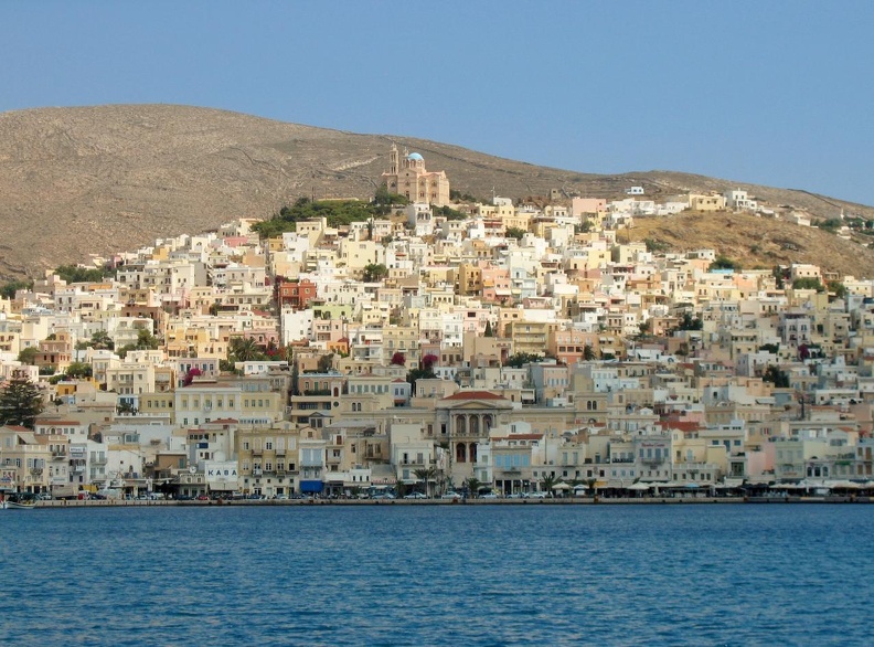 605a-3185 Ermoupolis, Syros island.JPG