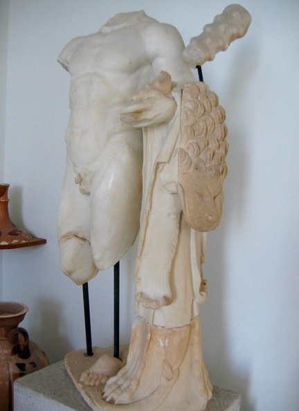 726_3612 Mykonos Archaeological Museum.JPG